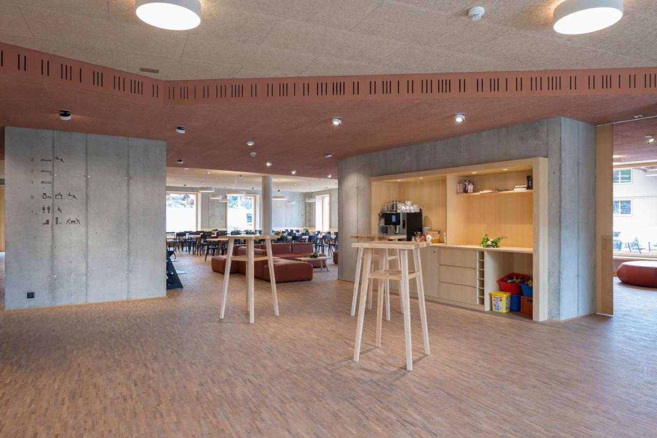 Saanen Gstaad Youth Hostel Ngoại thất bức ảnh