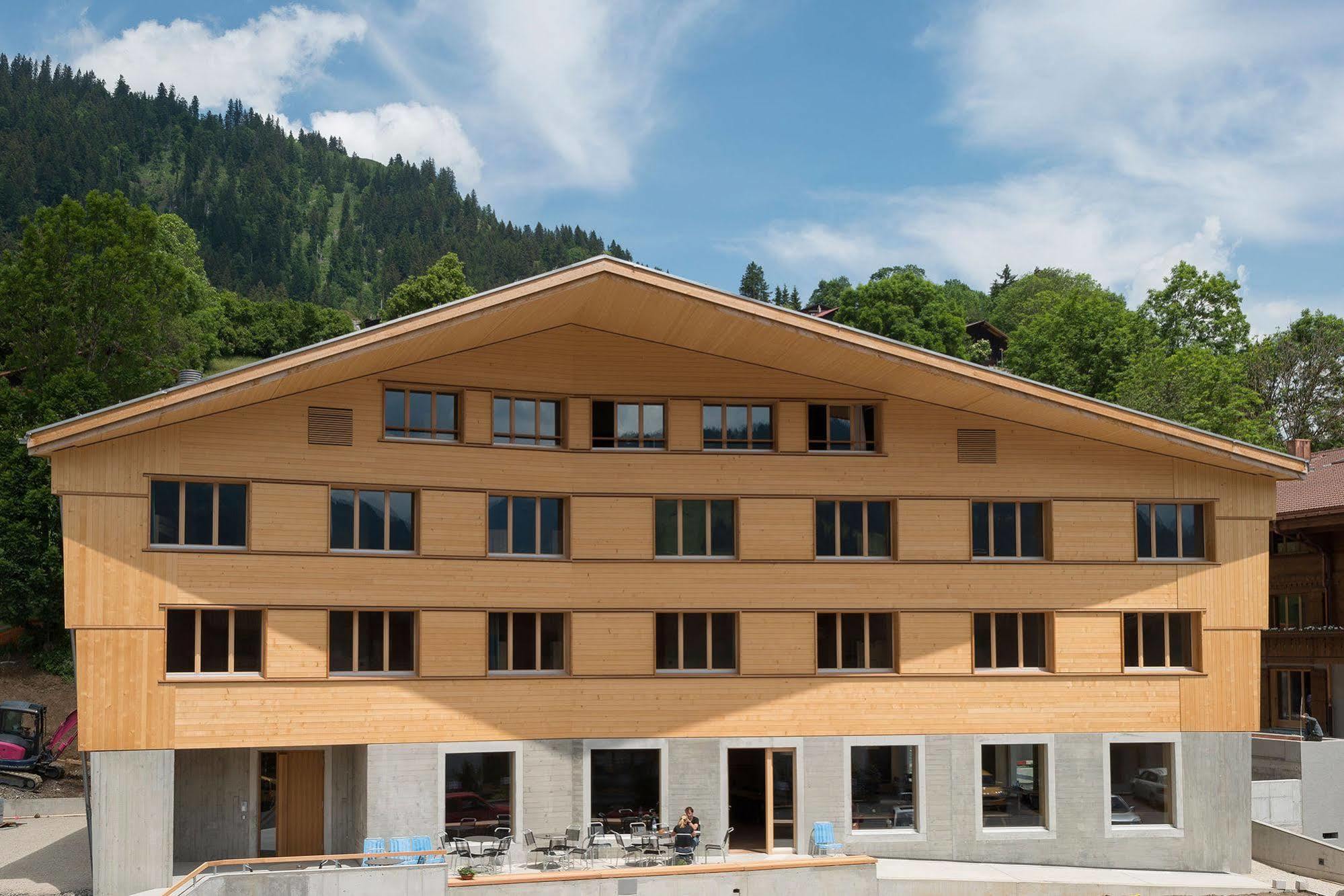 Saanen Gstaad Youth Hostel Ngoại thất bức ảnh