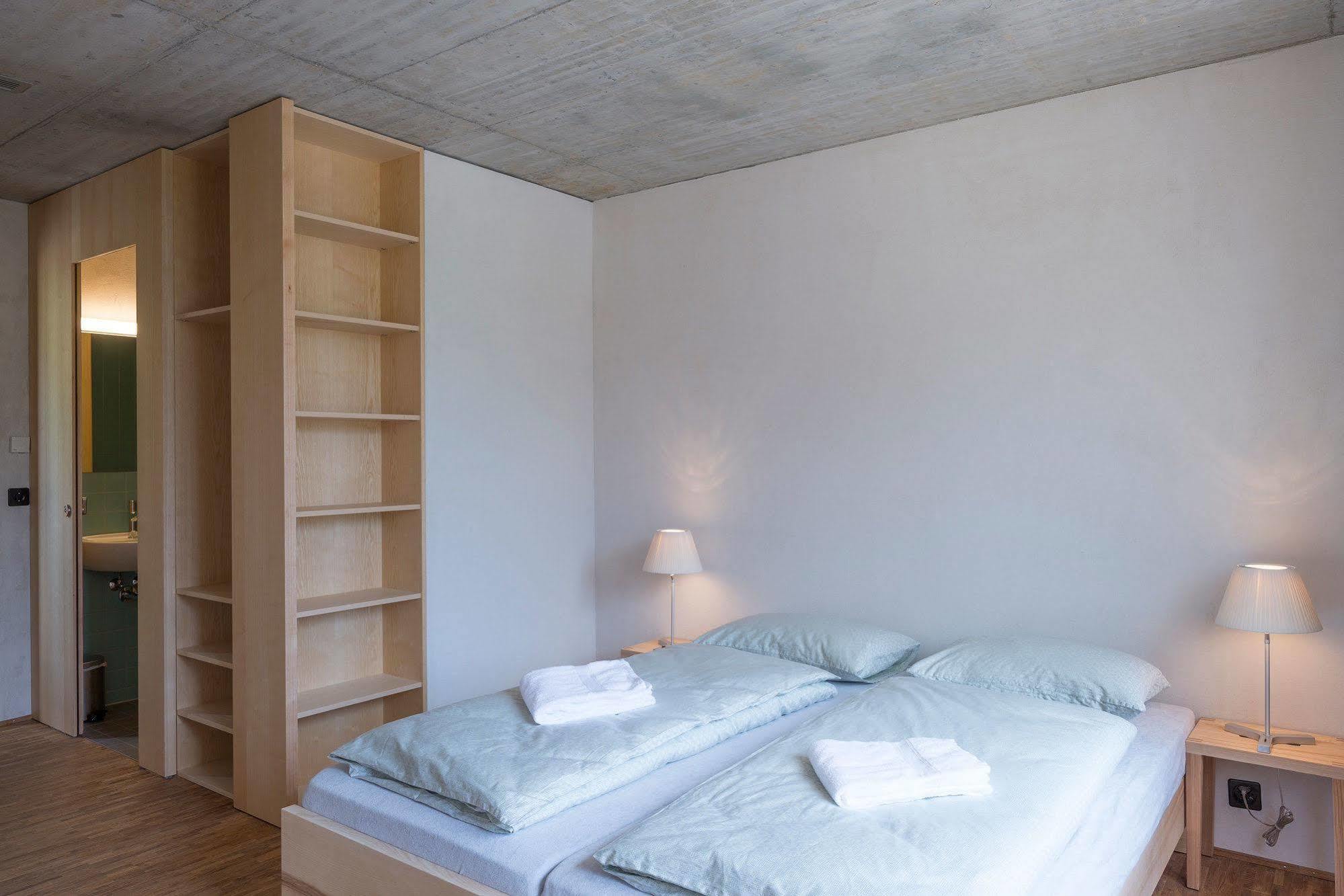 Saanen Gstaad Youth Hostel Ngoại thất bức ảnh