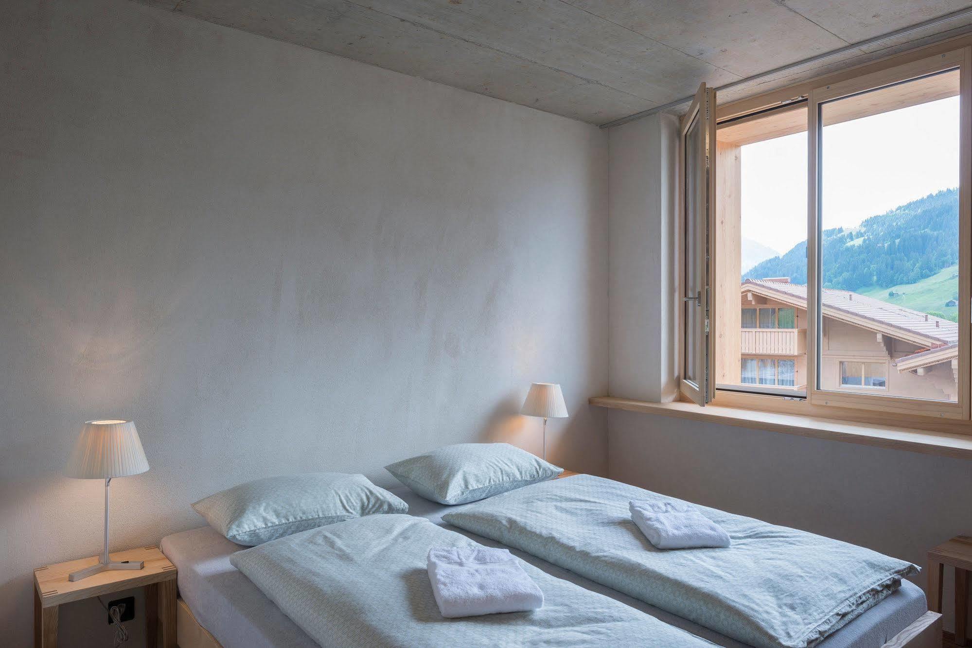 Saanen Gstaad Youth Hostel Ngoại thất bức ảnh