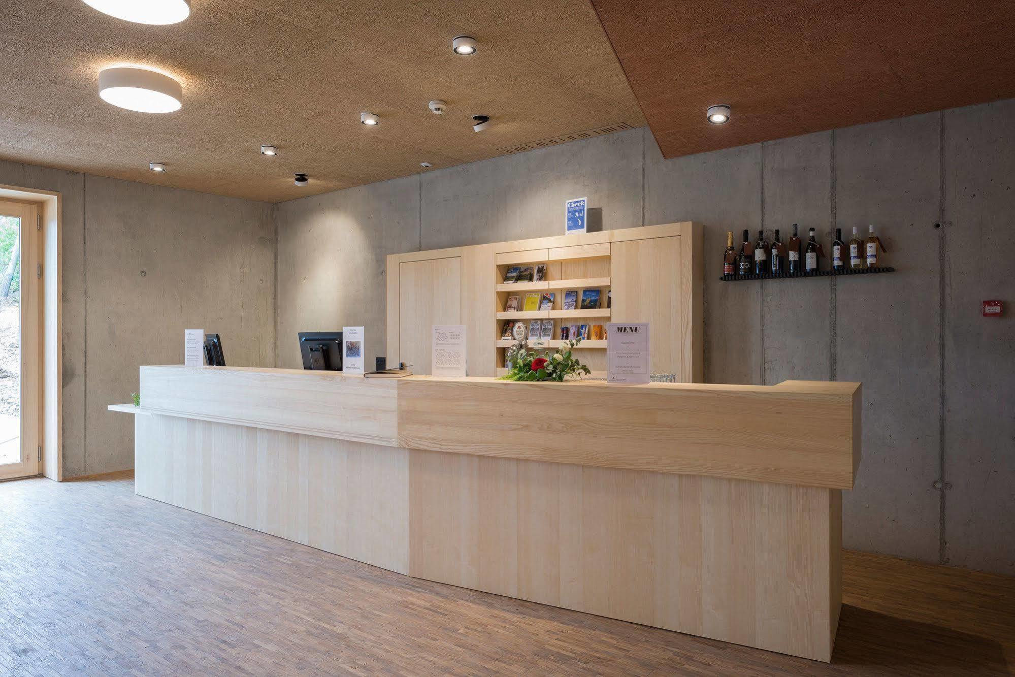 Saanen Gstaad Youth Hostel Ngoại thất bức ảnh