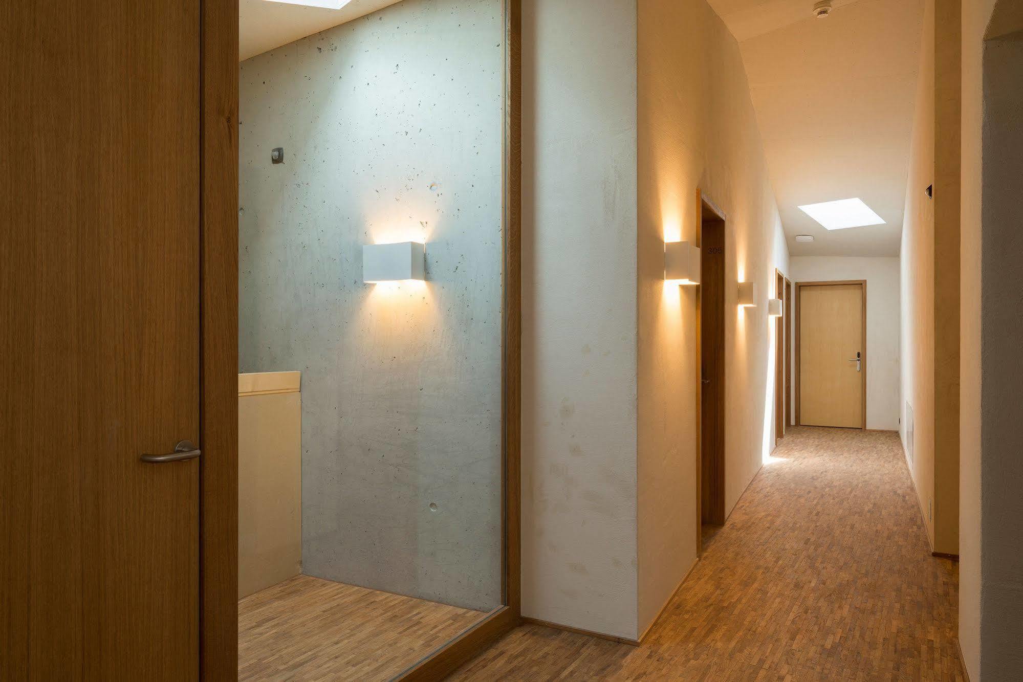 Saanen Gstaad Youth Hostel Ngoại thất bức ảnh